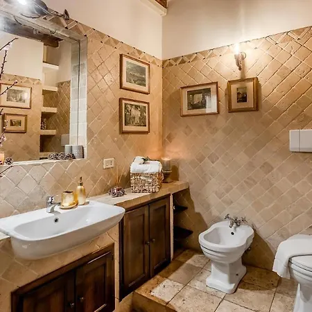 Wonderful Close To Coliseum Apartment Rome